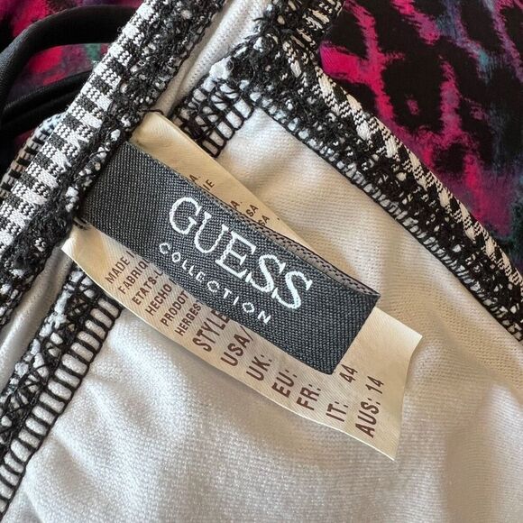 Guess Collection Swimsuit Bikini Top Black and White Gingham Size Large - Picture 7 of 10